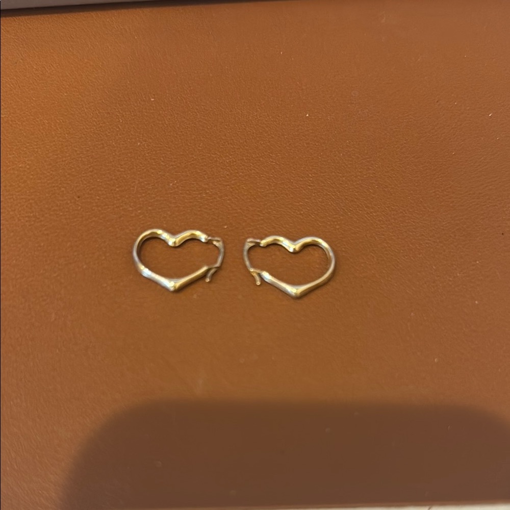10k Solid Gold Heart Earrings